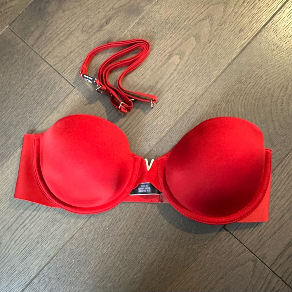 Victoria Secret Lightly Lined Red Strapless Bra Size 32C
